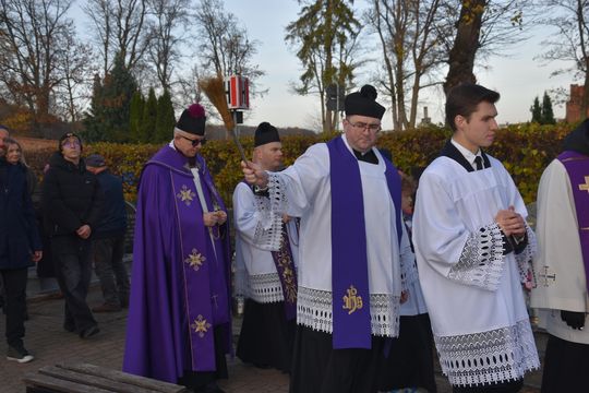 Wszystkich Świętych w Kartuzach