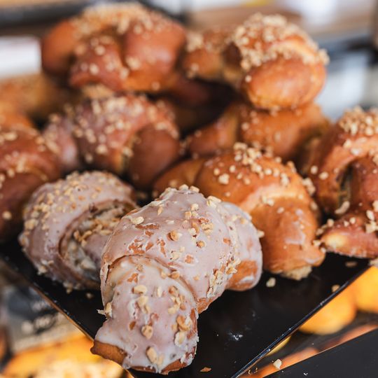 Przez centrum Gdańska przejechał tramwaj pełen rogali świętomarcińskich