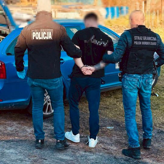 Potęgowo: 15 kilogramów narkotyków warte milion złotych. Zatrzymano dwóch 23-latków
