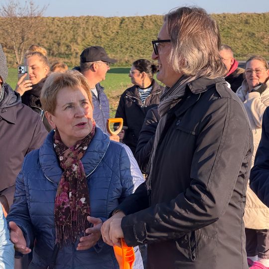 sadzenie Alei Jabłoni pamięci Mariusza Śledzia