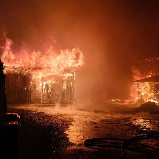 Groźny pożar w Kościerzynie. Jedna osoba trafiła do szpitala