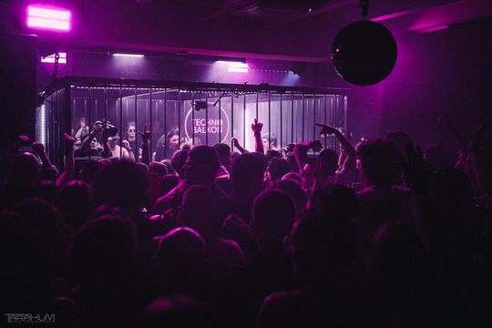 VTSS | Techno Balkon | Hala Olivia