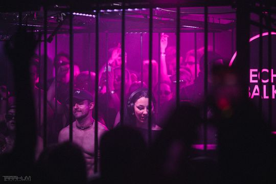 VTSS | Techno Balkon | Hala Olivia