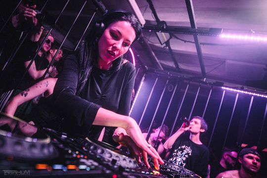 VTSS | Techno Balkon | Hala Olivia