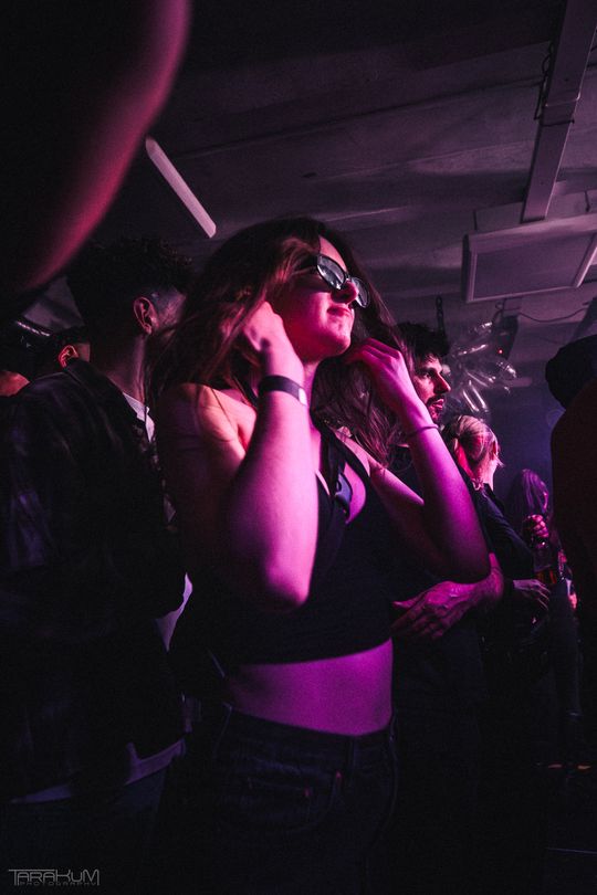 VTSS | Techno Balkon | Hala Olivia