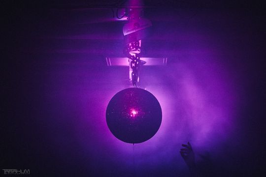 VTSS | Techno Balkon | Hala Olivia