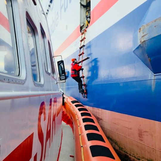 ewakuacja pasażera z promu Stena Ebba