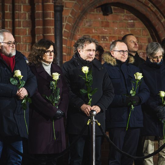 7. rocznica śmierci Pawła Adamowicza, uroczystości przy tablicy pamiątkowej, Gdańsk 2026