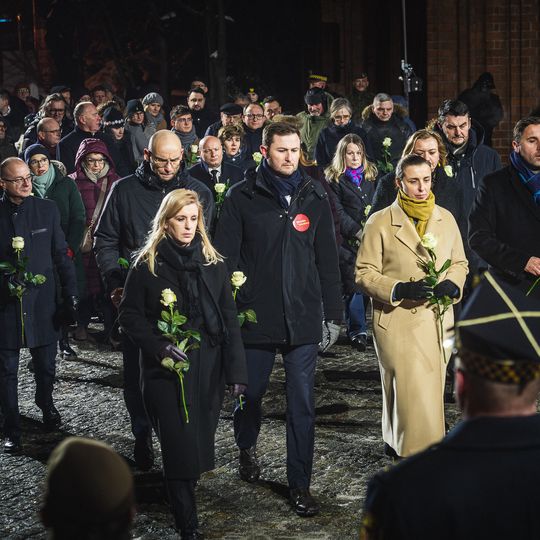 7. rocznica śmierci Pawła Adamowicza, uroczystości przy tablicy pamiątkowej, Gdańsk 2026