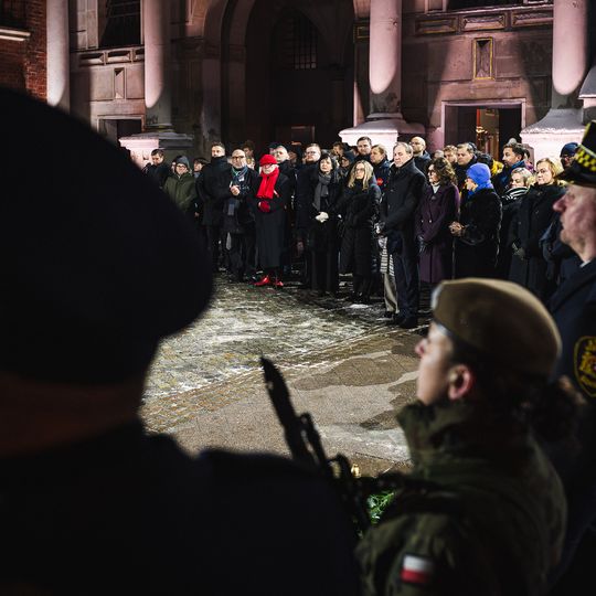 7. rocznica śmierci Pawła Adamowicza, uroczystości przy tablicy pamiątkowej, Gdańsk 2026