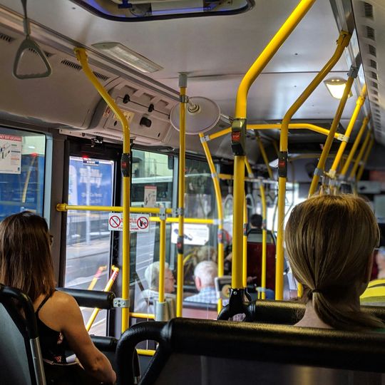 podpisanie umowy na nowe linie autobusowe w powiecie kartuskim