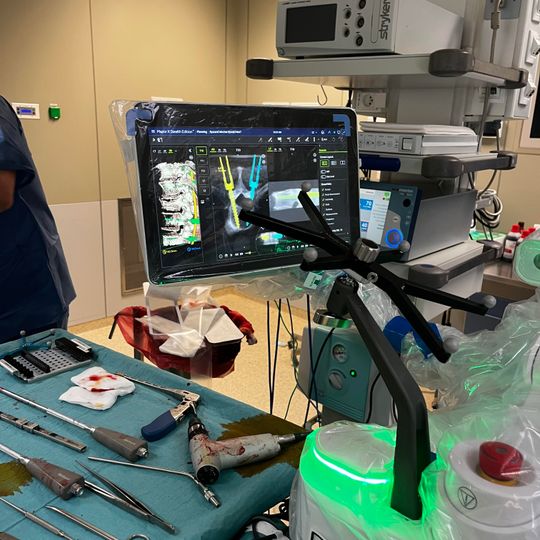 operacja kręgosłupa z wykorzystaniem systemu Mazor, Gdańsk 2026