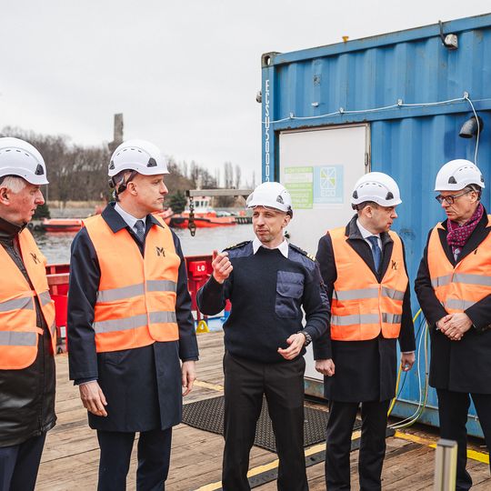 wizyta Andrzeja Domańskiego i Arkadiusza Marchewki na pokładzie statku Amber Cecylia, Gdańsk 2026