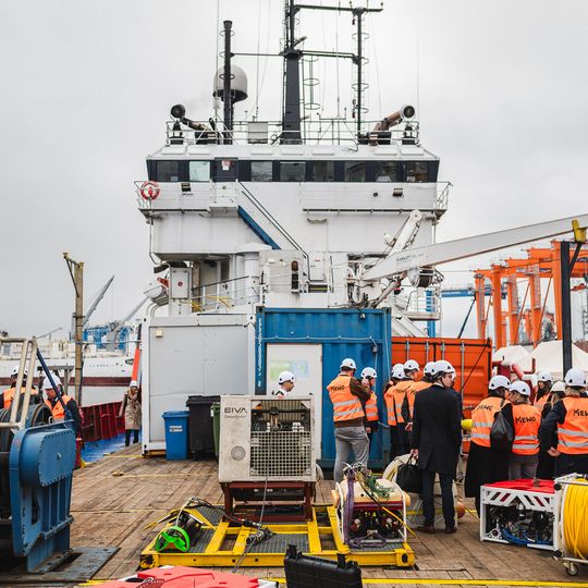 wizyta Andrzeja Domańskiego i Arkadiusza Marchewki na pokładzie statku Amber Cecylia, Gdańsk 2026