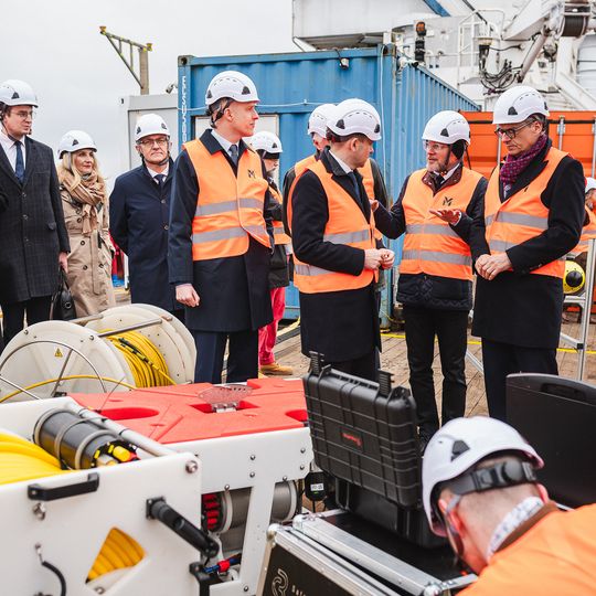 wizyta Andrzeja Domańskiego i Arkadiusza Marchewki na pokładzie statku Amber Cecylia, Gdańsk 2026