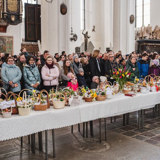 Święcenie pokarmów i grób Pański w Bazylice mariackiej