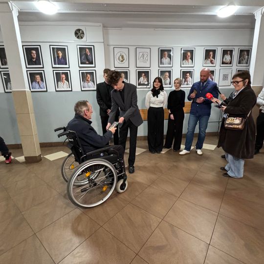 wernisaż wystawy „Mężczyzna w koszuli – oblicze godności”, Słupsk 2026