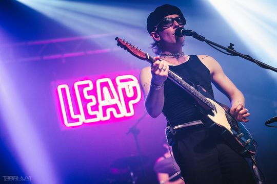 Leap w B90