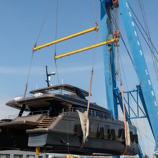 wodowanie superjachtu Art Cat Asante, Sunreef Yachts, Gdańsk 2026