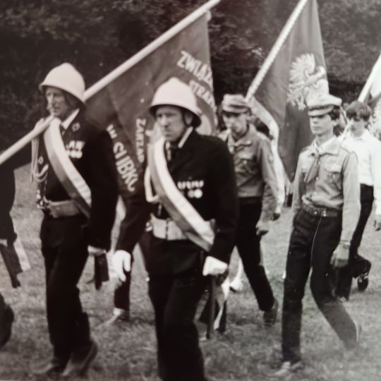 strażacy z OSP Brzuśce