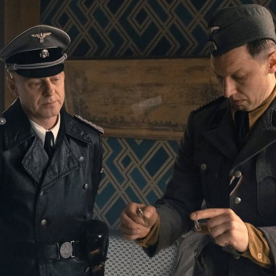 „Zatoka szpiegów”, fotosy z planu 3. sezonu serialu