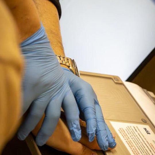 zatrzymani w śledztwie w sprawie legalizacji pobytu cudzoziemców