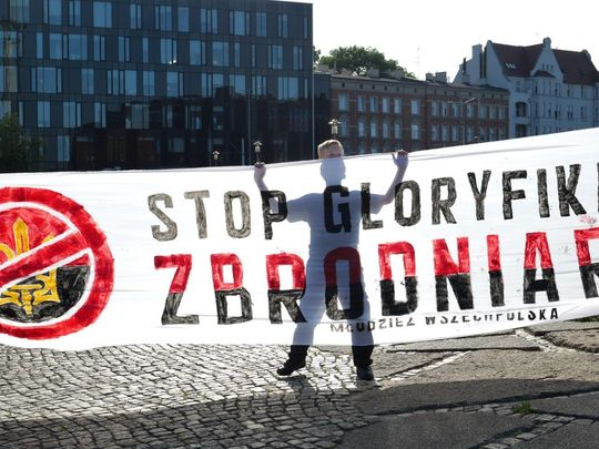 „Gdańsk przeciwko banderyzmowi”. Manifestacja przy Pomniku Poległych Stoczniowców
