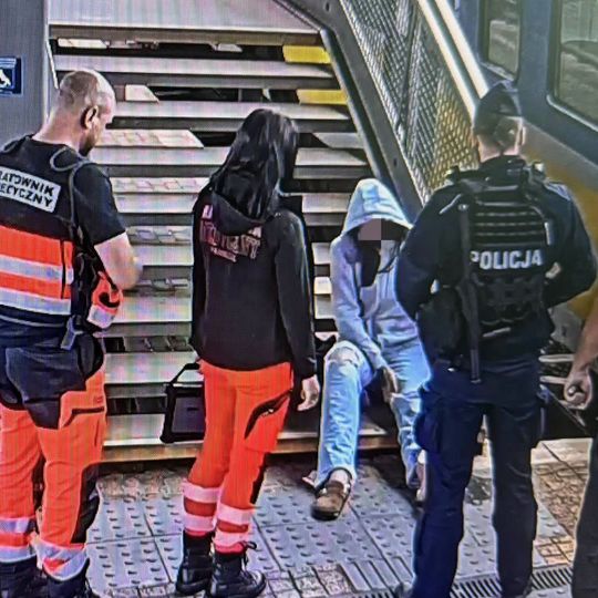 pijana kobieta, która spadła na tory SKM, Rumia Janowo