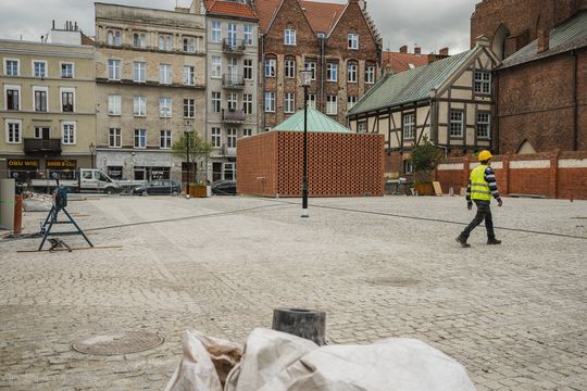 Trwa rewitalizacja Hali Targowej w Gdańsku