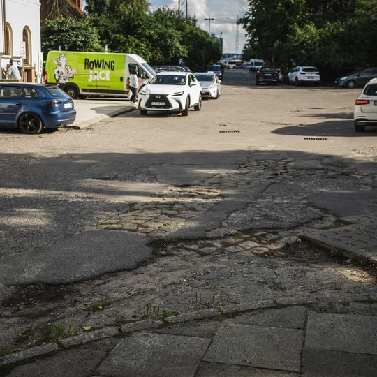 płatny parking i zniszczony tunel, dowrzec PKP Gdańsk Oliwa, 2026