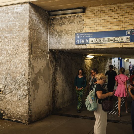 płatny parking i zniszczony tunel, dowrzec PKP Gdańsk Oliwa, 2026