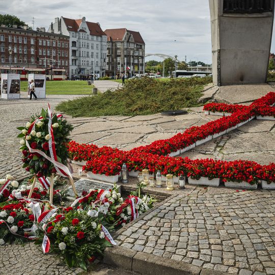 złożenie kwiatów przez Karola Nawrockiego w 46. rocznicę Porozumień Sierpniowych, Gdańsk 2026