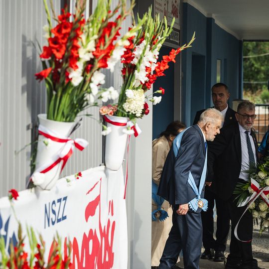 złożenie kwiatów przez Karola Nawrockiego w 46. rocznicę Porozumień Sierpniowych, Gdańsk 2026