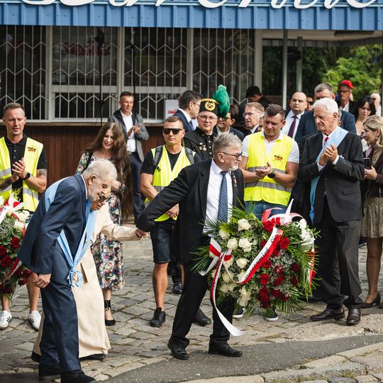 złożenie kwiatów przez Karola Nawrockiego w 46. rocznicę Porozumień Sierpniowych, Gdańsk 2026