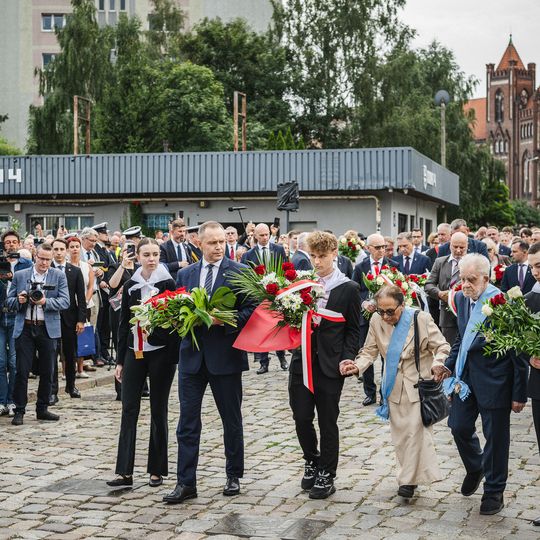 złożenie kwiatów przez Karola Nawrockiego w 46. rocznicę Porozumień Sierpniowych, Gdańsk 2026