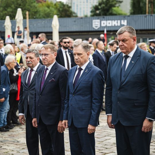 złożenie kwiatów przez Karola Nawrockiego w 46. rocznicę Porozumień Sierpniowych, Gdańsk 2026