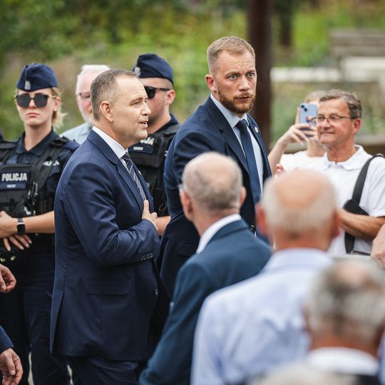 złożenie kwiatów przez Karola Nawrockiego w 46. rocznicę Porozumień Sierpniowych, Gdańsk 2026