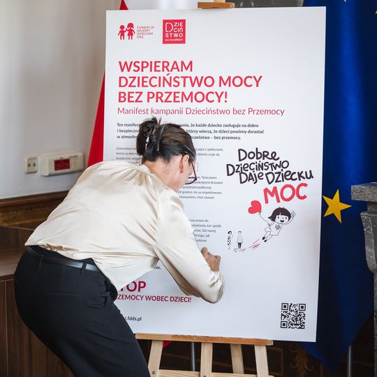 „Dzieciństwo bez Przemocy”