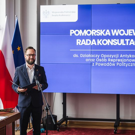 wręczenie Danucie Wałęsie nominacji do Pomorskiej Rady Konsultacyjnej ds. Działaczy Opozycji Antykomunistycznej