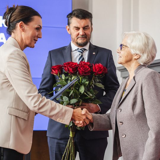 wręczenie Danucie Wałęsie nominacji do Pomorskiej Rady Konsultacyjnej ds. Działaczy Opozycji Antykomunistycznej