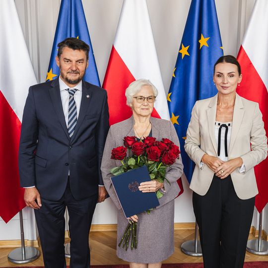 wręczenie Danucie Wałęsie nominacji do Pomorskiej Rady Konsultacyjnej ds. Działaczy Opozycji Antykomunistycznej