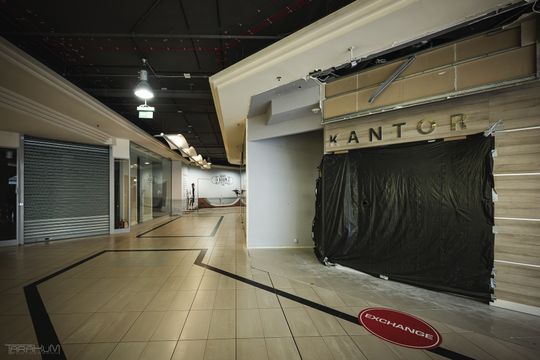 Galeria Alfa znika w oczach. Działają już tylko 3 sklepy