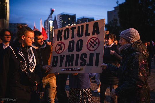 Antyrządowy marsz w trzecią rocznicę wyborów 15 października