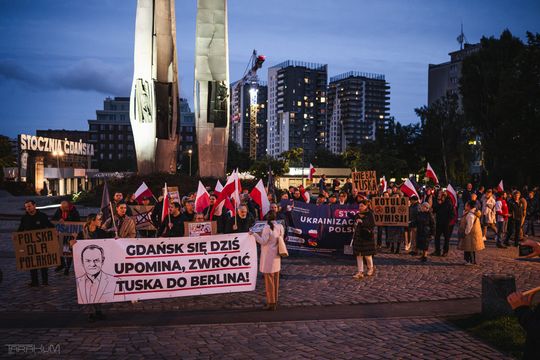 Antyrządowy marsz w trzecią rocznicę wyborów 15 października