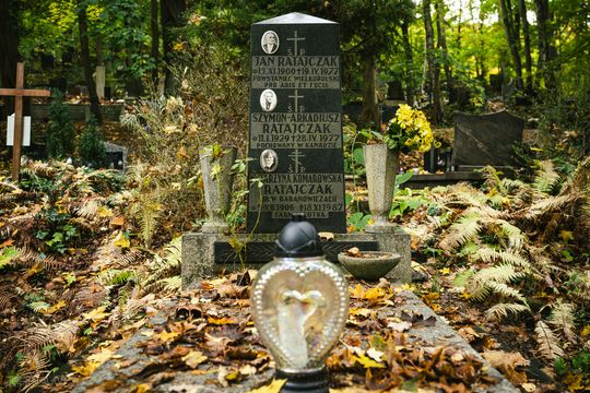Znani, zasłużeni i niezapomniani. Odwiedzamy ich groby na gdańskich cmentarzach