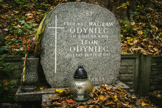 Znani, zasłużeni i niezapomniani. Odwiedzamy ich groby na gdańskich cmentarzach