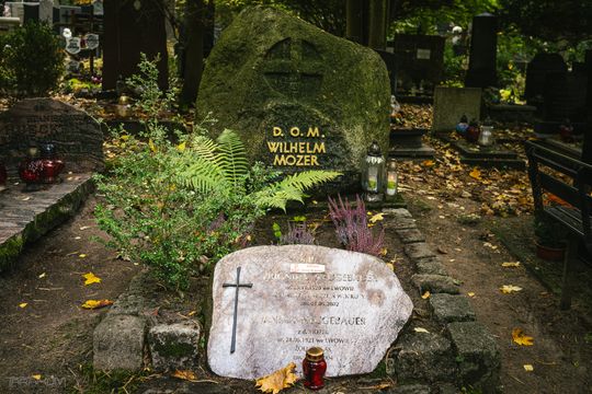 Znani, zasłużeni i niezapomniani. Odwiedzamy ich groby na gdańskich cmentarzach