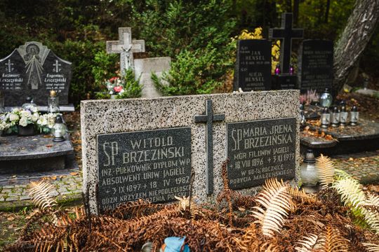 Znani, zasłużeni i niezapomniani. Odwiedzamy ich groby na gdańskich cmentarzach