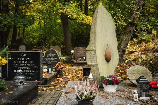 Znani, zasłużeni i niezapomniani. Odwiedzamy ich groby na gdańskich cmentarzach