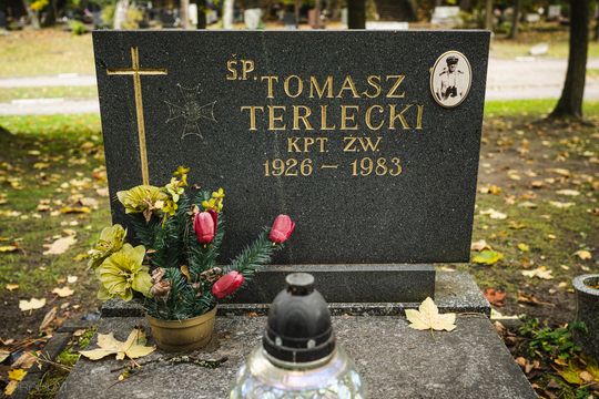 Znani, zasłużeni i niezapomniani. Odwiedzamy ich groby na gdańskich cmentarzach